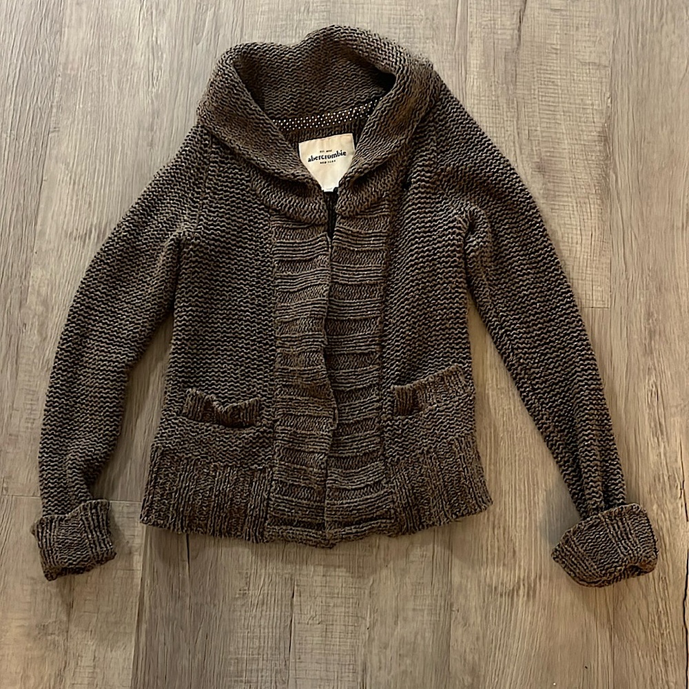 Vintage ABERCROMBIE & FITC. BrownCardigan JUNIOR XL= XS no bottoms